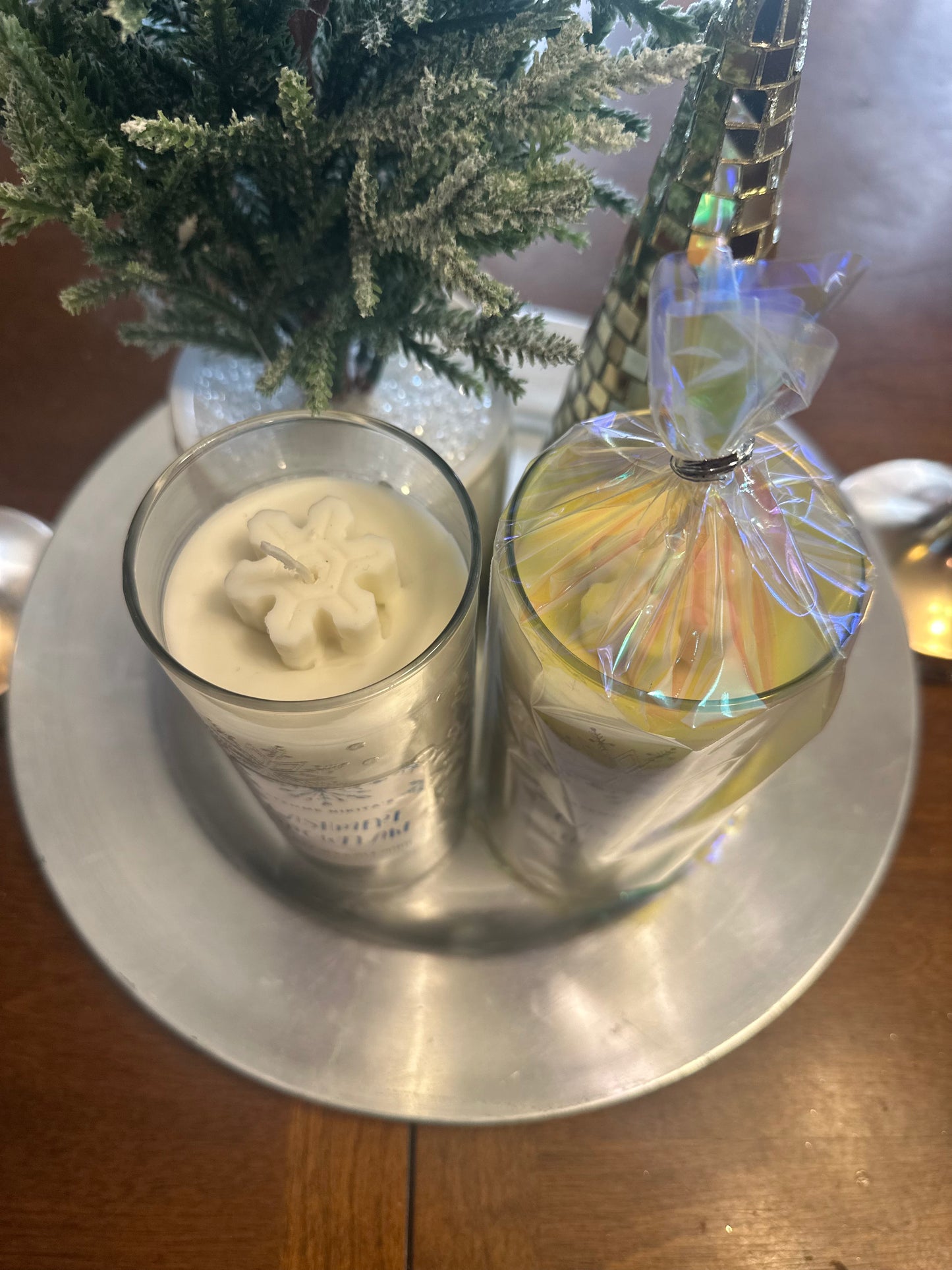 “Cashmere Snowflake” Candle